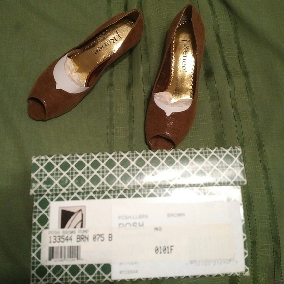 J. Renee Posh Linen Brown Peep Toe Pump - Picture 7 of 7